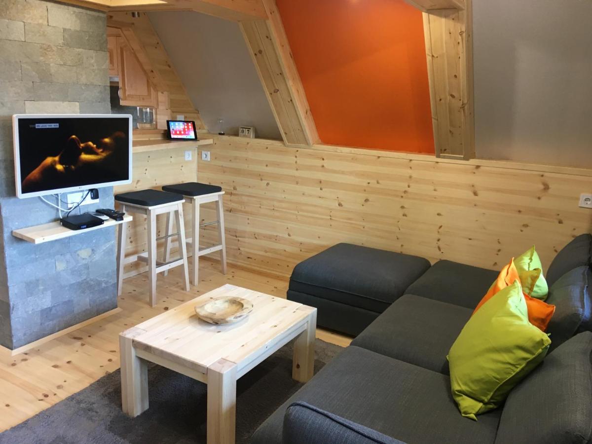 Wooden Apartman Premium Jacuzzival Alsoors Ngoại thất bức ảnh